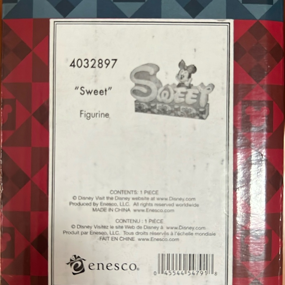 Disney Traditons / Jim Shore / Enesco “Sweet” with Minnie Mouse.